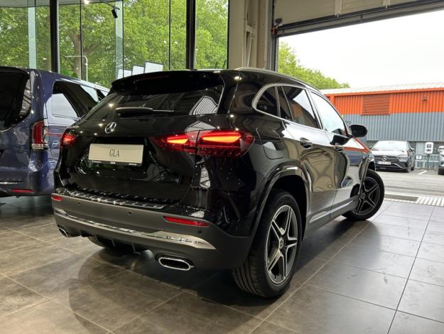 MERCEDES-BENZ GLA-Klasse GLA 250 e AMG Line