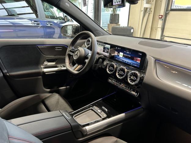 MERCEDES-BENZ GLA-Klasse GLA 250 e AMG Line