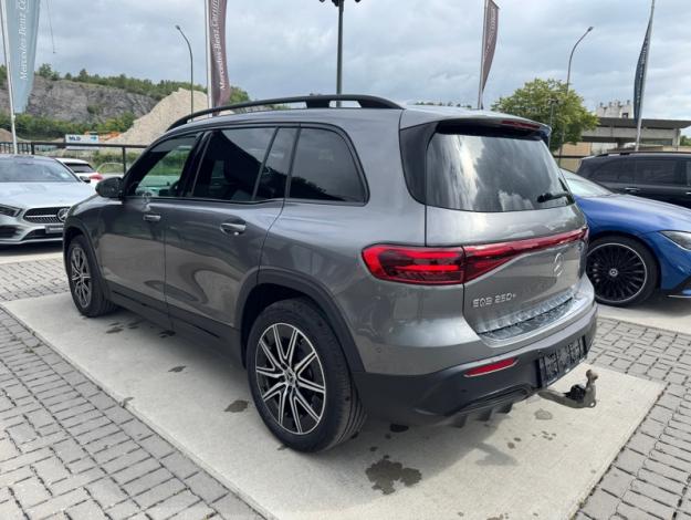 MERCEDES-BENZ EQB 250 + StarEdition  