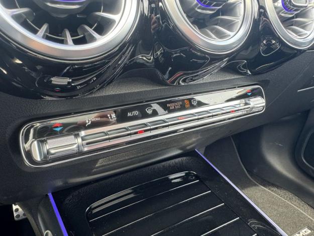 MERCEDES-BENZ EQB 350 4MATIC AMG Line 7 Places  