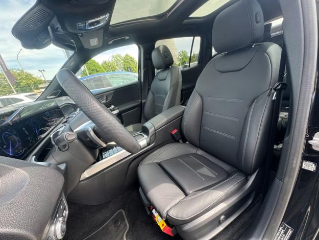 MERCEDES-BENZ EQB 350 4MATIC AMG Line 7 Places  
