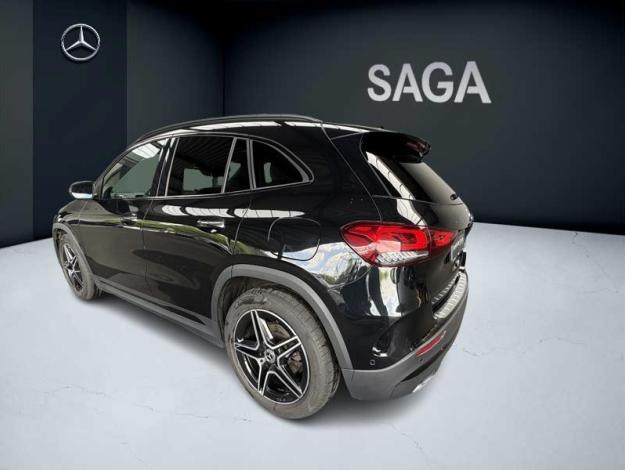 MERCEDES-BENZ GLA 200 AMG Line 