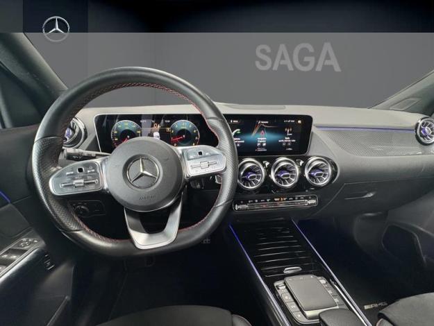 MERCEDES-BENZ GLA 200 AMG Line 