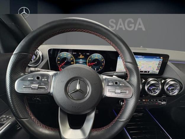 MERCEDES-BENZ GLA 200 AMG Line 
