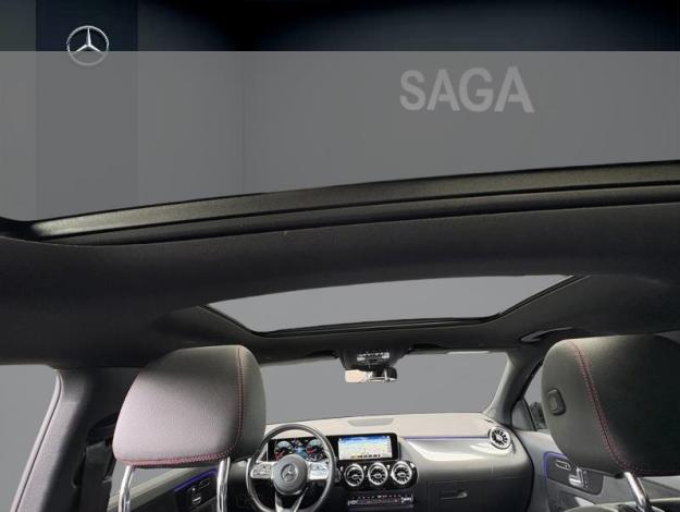 MERCEDES-BENZ GLA 200 AMG Line 