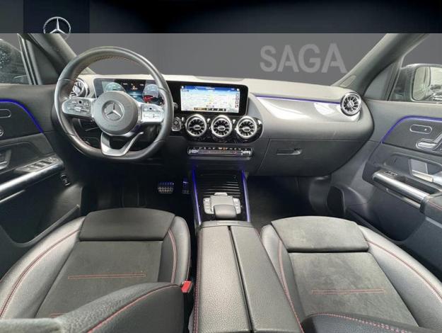 MERCEDES-BENZ GLA 200 AMG Line 
