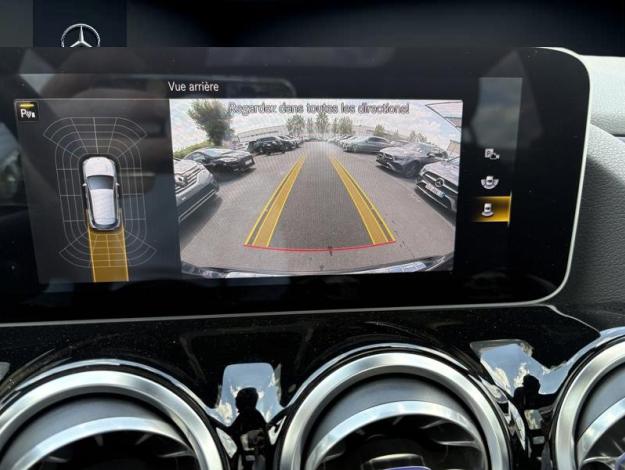 MERCEDES-BENZ GLA 200 AMG Line 