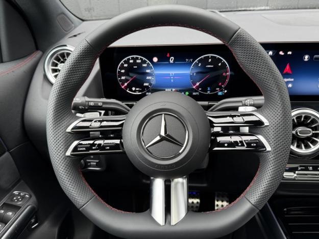 MERCEDES-BENZ GLA 200 d AMG Line  GLA 200 d AMG Line