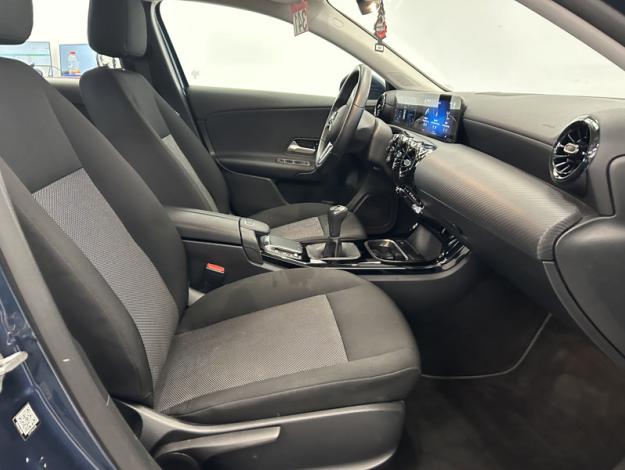 MERCEDES-BENZ A-Klasse A 180 d 'Business Solution - 6M'