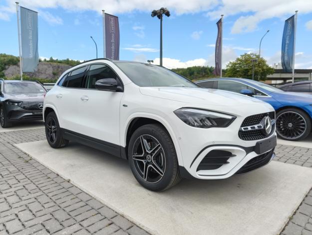 MERCEDES-BENZ GLA 250 e AmgLine - SAGA Huy (+32 85 23 69 00) 
