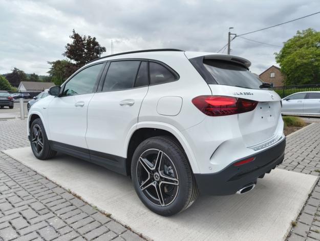 MERCEDES-BENZ GLA 250 e AmgLine - SAGA Huy (+32 85 23 69 00) 