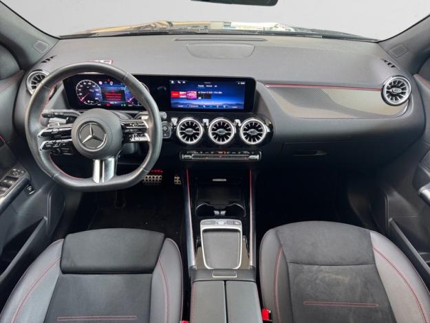 MERCEDES-BENZ GLA 180 d AMG Line 