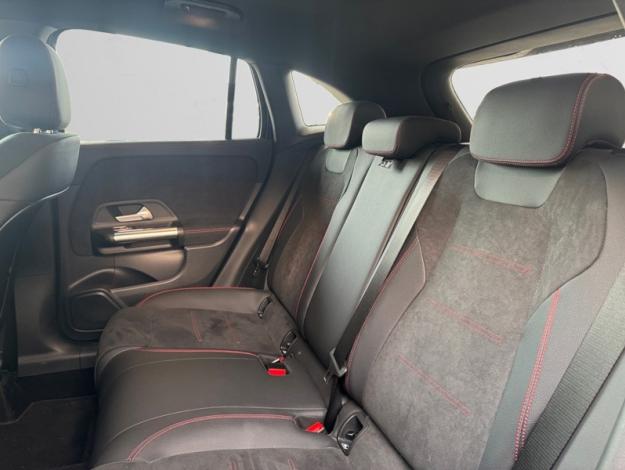 MERCEDES-BENZ GLA 180 d AMG Line 