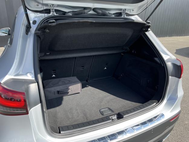 MERCEDES-BENZ GLA 250 e AMG Line AMG Line 