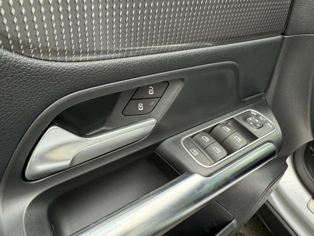 MERCEDES-BENZ GLA 250 e Progressive Line  