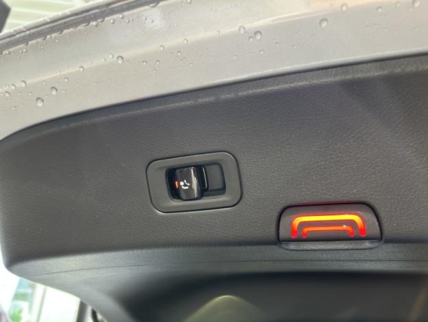 MERCEDES-BENZ GLC 300 de 4MATIC Business Line  