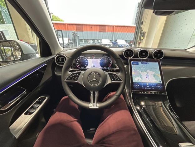 MERCEDES-BENZ GLC-Klasse GLC 300 e 4MATIC Coupé Business Line