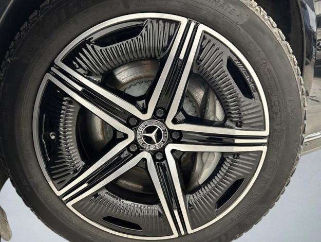 MERCEDES-BENZ EQE 350 + Berline AMG Line Toit Pano  