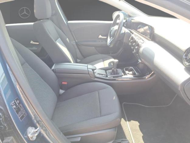MERCEDES-BENZ A 180 d Style  
