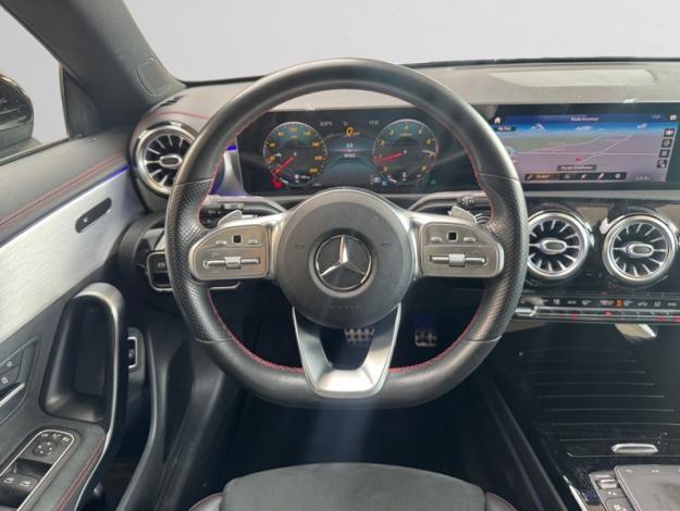 MERCEDES-BENZ CLA 180 Shooting Brake AMG Line 