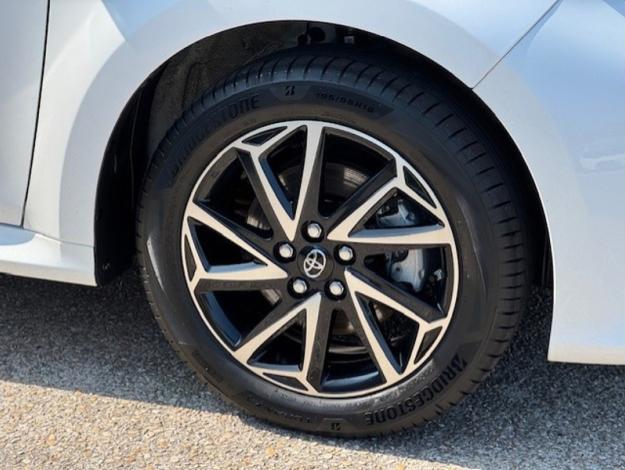 TOYOTA Yaris Hybride Hybride 116h Design  