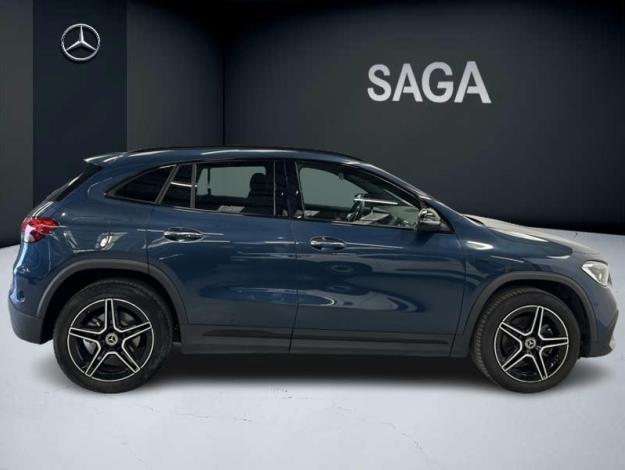 MERCEDES-BENZ GLA 250 e AMG Line  
