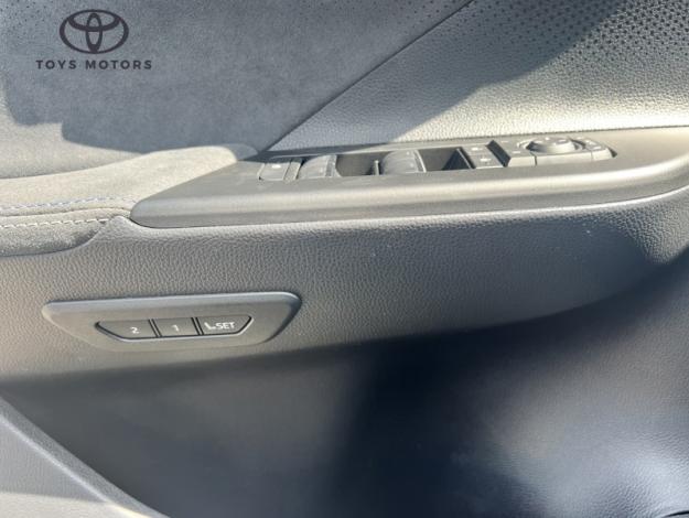 TOYOTA C-HR 2.0 PHEV 225 Collection  C HR PHEV NG HYBRIDE RECHARGEABLE 225 COLLEC PACKT