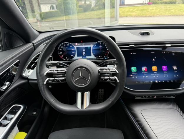MERCEDES-BENZ E 300 de Berline AMG Line HyperScreen  