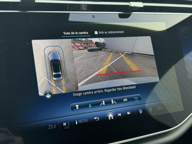 MERCEDES-BENZ E 300 de Berline AMG Line HyperScreen  
