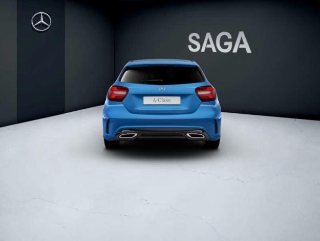 MERCEDES-BENZ A 200 AMG Line  