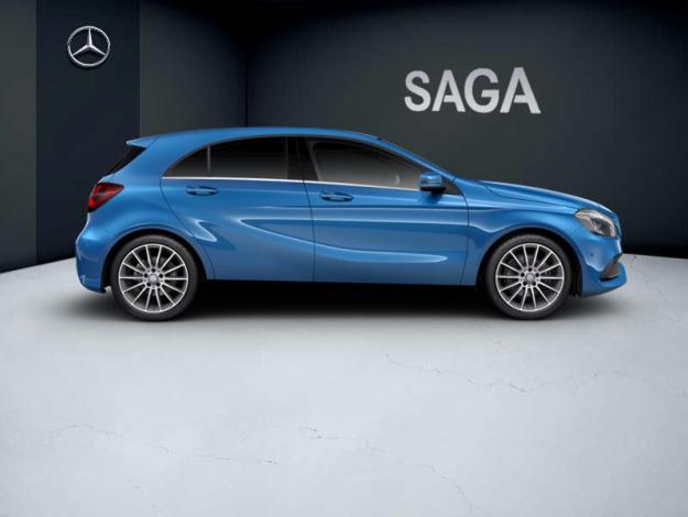 MERCEDES-BENZ A 200 AMG Line  