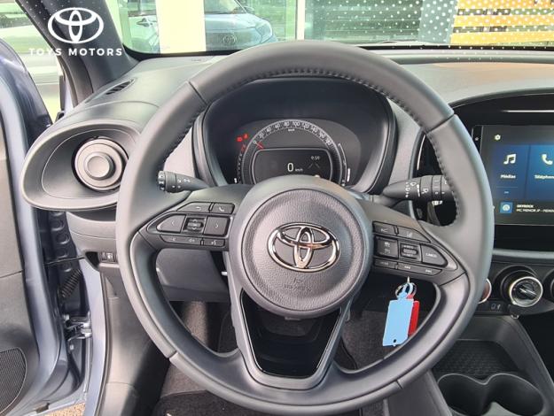 TOYOTA Aygo X 1.0 VVT-i 72 Dynamic  
