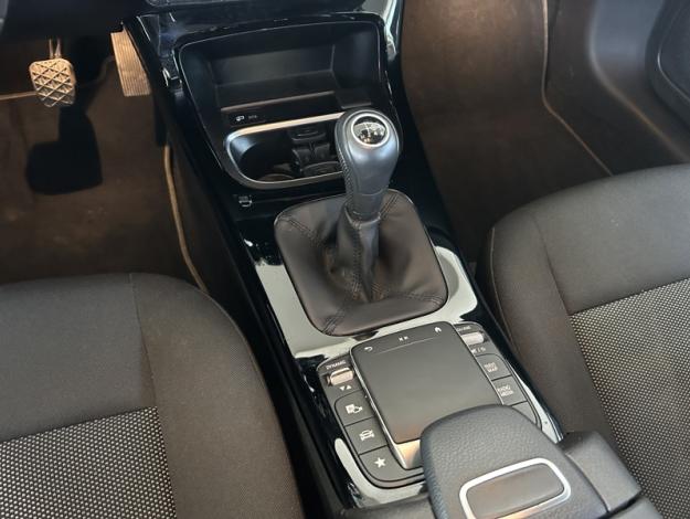 MERCEDES-BENZ A-Klasse A 180 d Business Solution ESSENTIAL