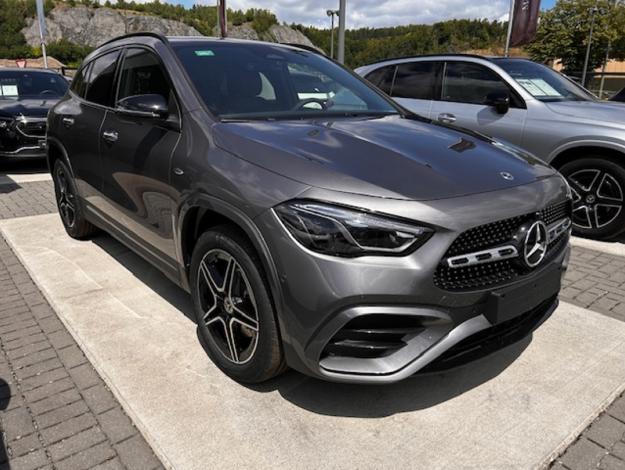 MERCEDES-BENZ GLA-Klasse GLA 250 e AMG Line