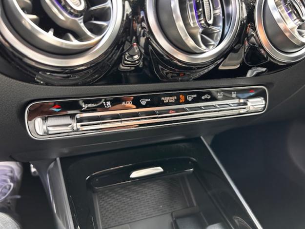 MERCEDES-BENZ GLA-Klasse GLA 250 e AMG Line