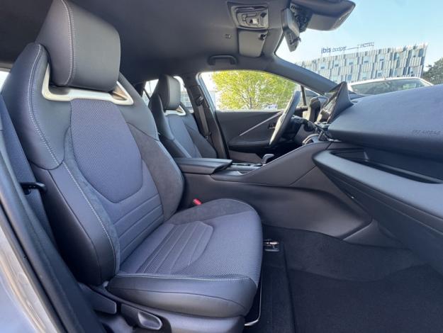 TOYOTA C-HR 2.0 PHEV 225 Collection   