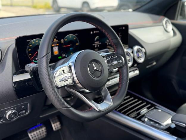 MERCEDES-BENZ EQA 250 AMG Line  