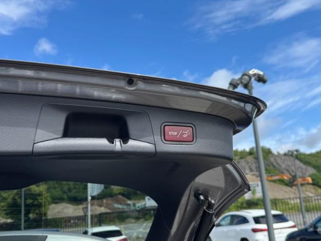 MERCEDES-BENZ EQA 250 AMG Line  