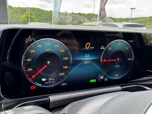 MERCEDES-BENZ EQA 250 Business Line  