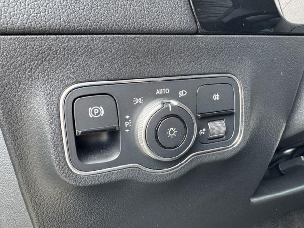 MERCEDES-BENZ EQA 250 Business Line  
