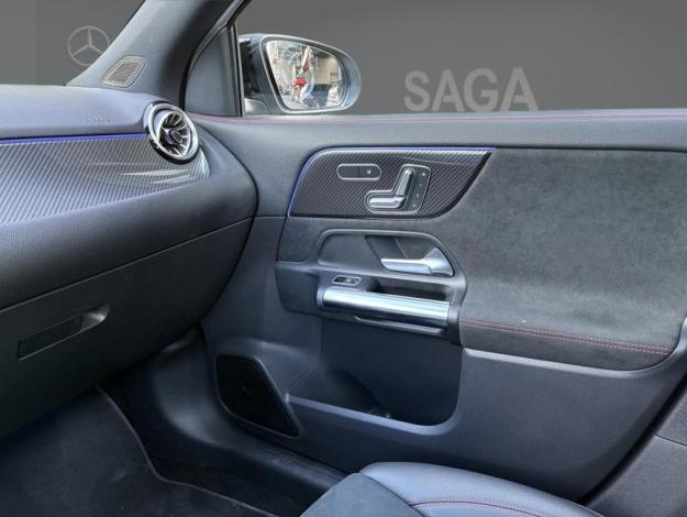 MERCEDES-BENZ GLA 250 e AMG Pack Night Toit Pano  