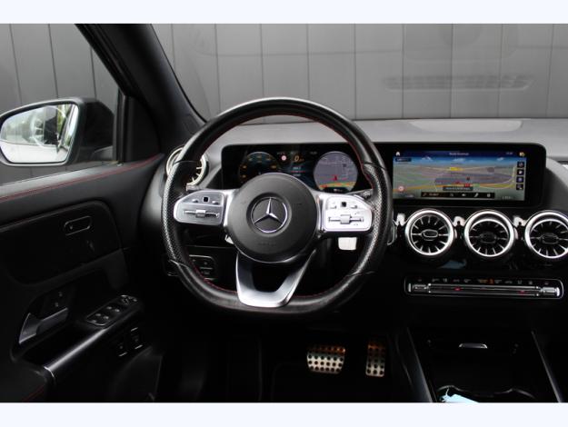 MERCEDES-BENZ GLA 250 e AMG Line AMG Line 