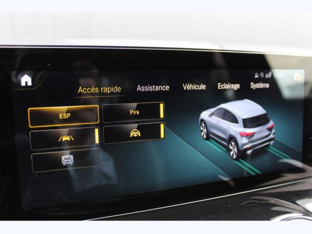 MERCEDES-BENZ GLA 250 e AMG Line AMG Line 