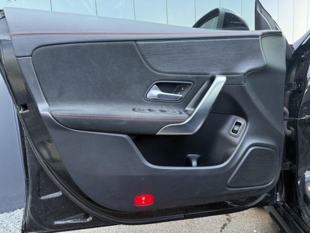 MERCEDES-BENZ CLA Shooting Brake CLA 200 Shooting Brake AMG Line  