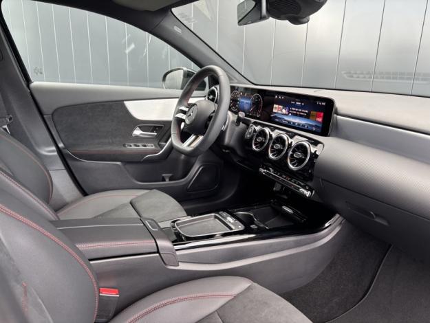 MERCEDES-BENZ Classe A 200 d AMG Line  Classe A 200 d AMG Line
