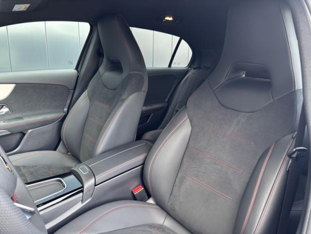 MERCEDES-BENZ Classe A 200 d AMG Line  Classe A 200 d AMG Line