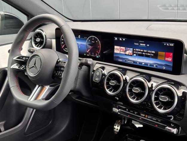 MERCEDES-BENZ Classe A 200 d AMG Line  Classe A 200 d AMG Line