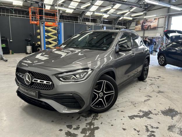 MERCEDES-BENZ GLA 200 d AMG Line 