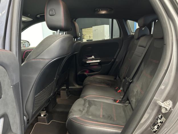 MERCEDES-BENZ GLA 200 d AMG Line 