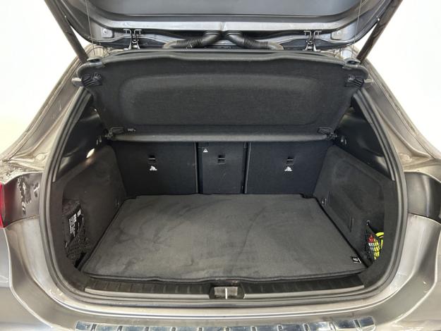 MERCEDES-BENZ GLA 200 d AMG Line 